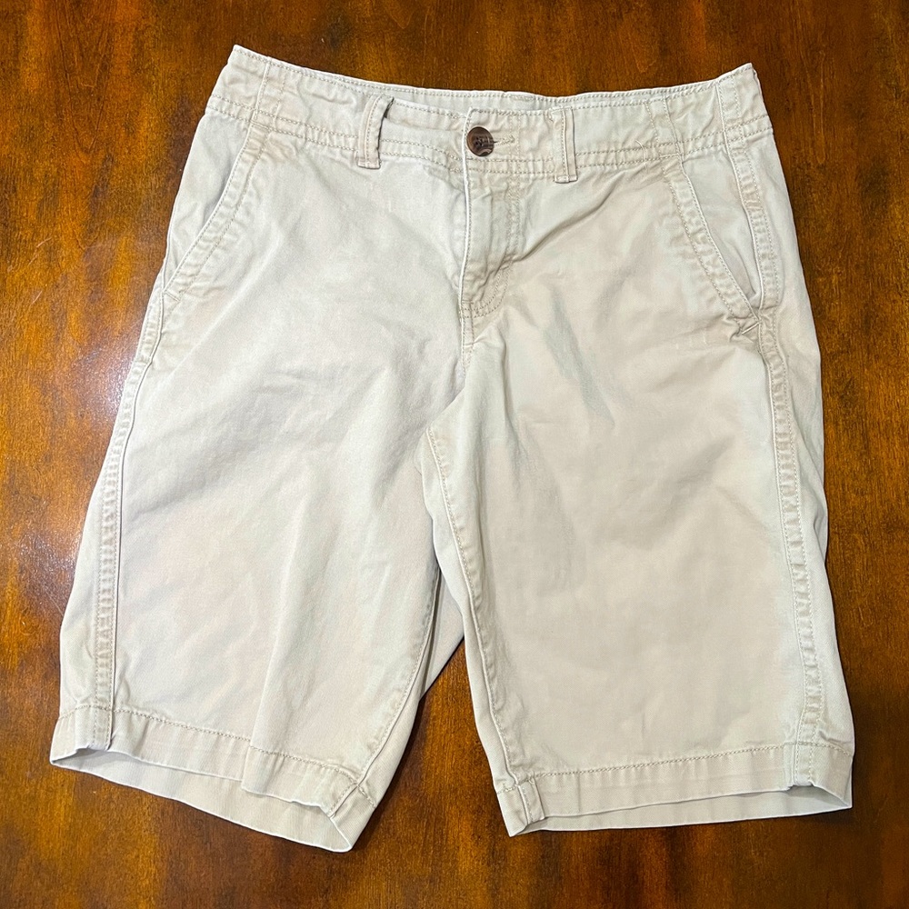 Urban Pipeline 30" Cream Shorts